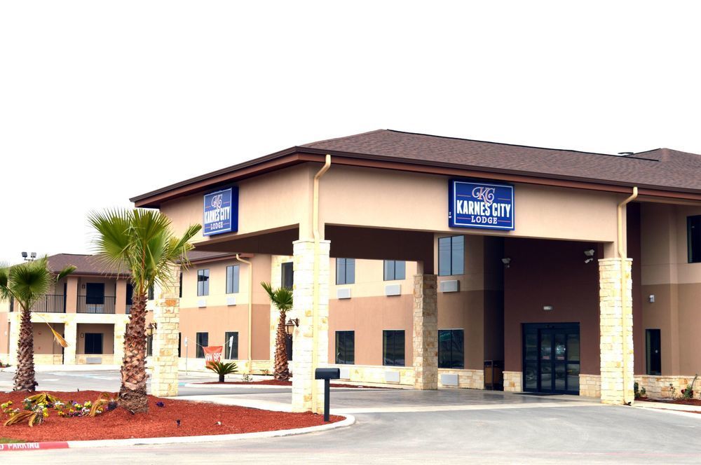 Karnes City Lodge Экстерьер фото